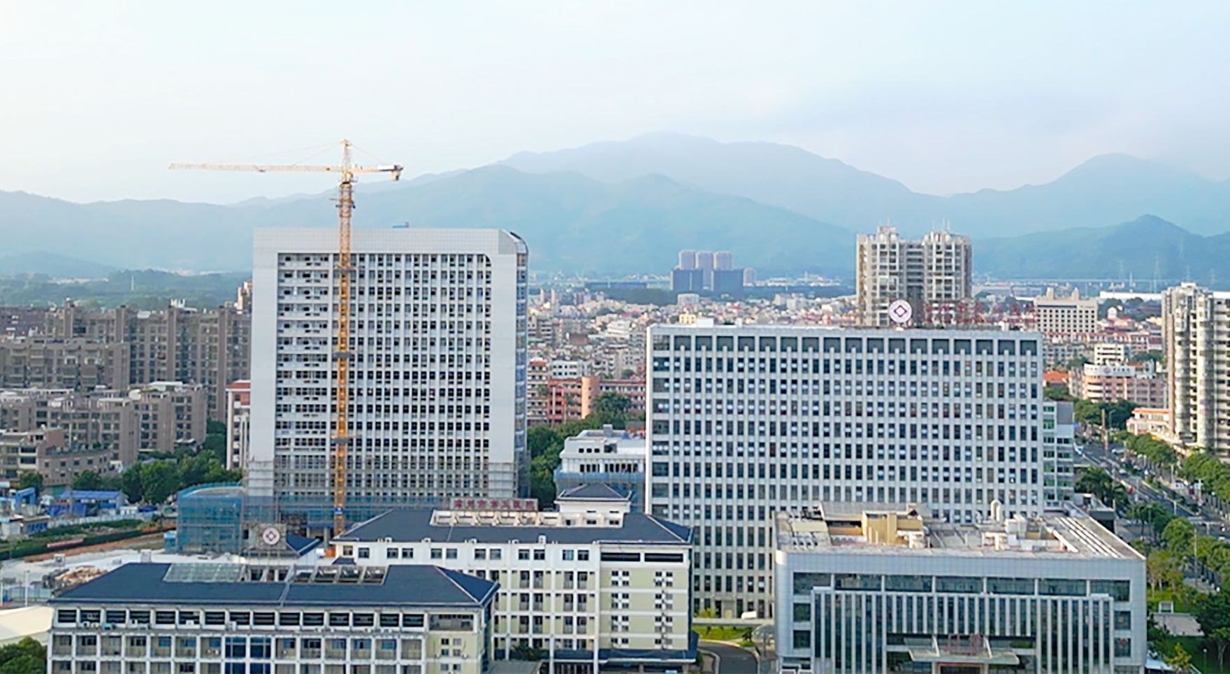 環(huán)保內(nèi)外墻涂料，助力漳州第五醫(yī)院建設！